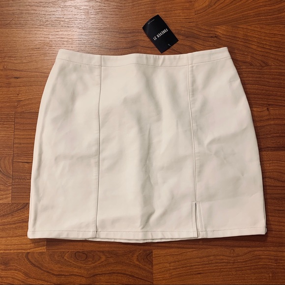 FOREVER21 Skirts - Picture 4 of 6